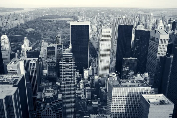 纽约的摩天大楼。中央公园 — 免费的图库照片