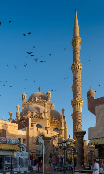 Mezquita Musulmana Atardecer Ciudad Egipcia Sharm Elsheikh — Foto de Stock