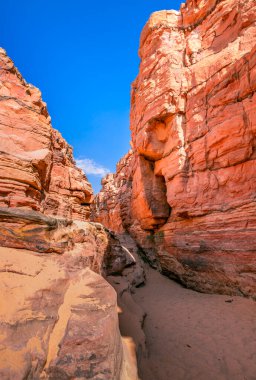 Senai Yarımadası Çölünde Kızıl Kanyon
