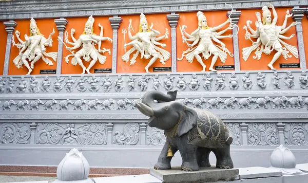 Dewa Hindi dan Gajah — Stok Foto