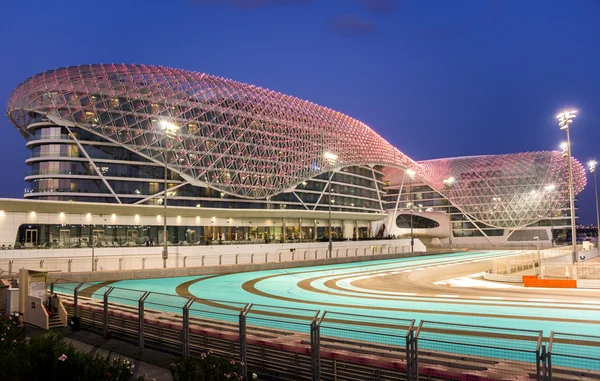 Yas Viceroy Hotel Abu Dhabi Emirati Arabi Uniti — Foto Stock