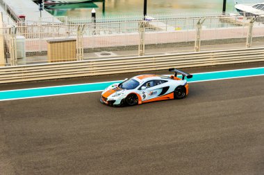 devre spor araba yarış abu Dhabi yas marina