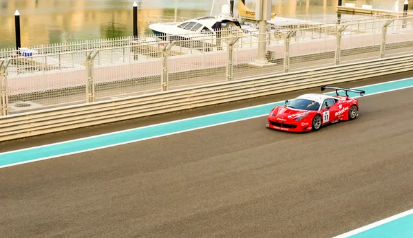 レース回路スポーツカー レース、アブダビのヤス ・ マリーナ — ストック写真