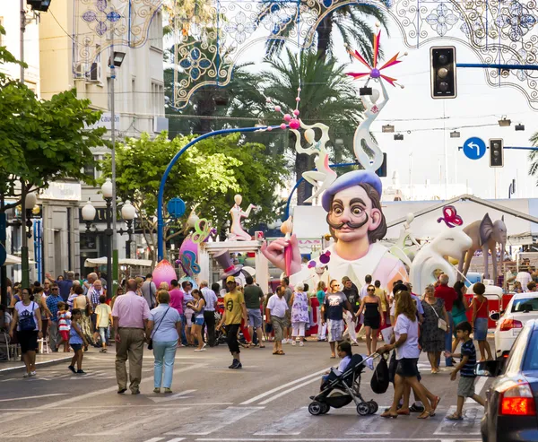 ストリート祭人形たき火彫刻 ストックフォト