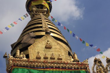 güneyden görülen swayambhunath stupa.