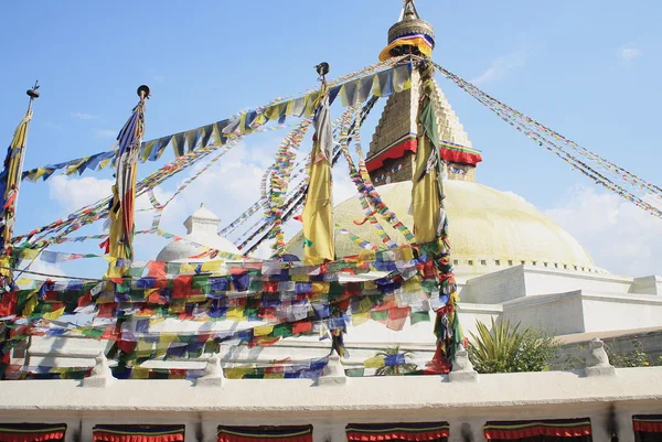 仏教の祈りのフラグ。bodhnath ボダナートのストゥーパカトマンズ-ネパール。0310 — ストック写真