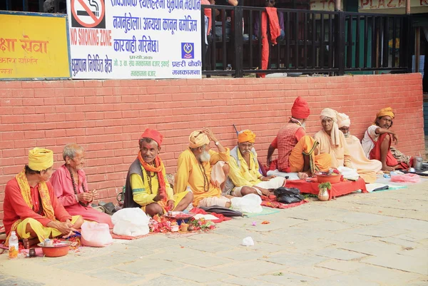 Sadhus-priests in the Manakamana Mandir-Nepal. 0346 — Stock Photo, Image