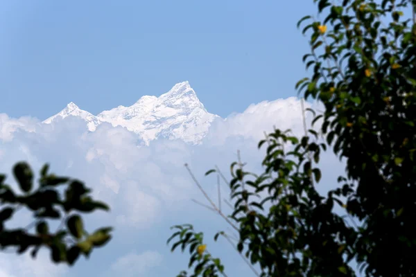 Ganesh himal bergketen-ganesh die ik piek gezien vanaf bandipur-nepal. 0407 — Stockfoto