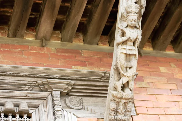 Wooden roof strut. Gorkha Durbar-Nepal. 0419 — Stock Photo, Image