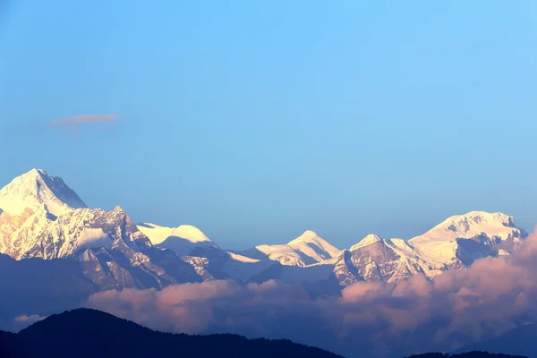 Annapurna ii a lamjung himal vrcholy. Himálaj Nepál. 0525 — Stock fotografie