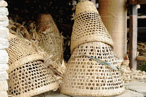 hasır sepetleri landruk-Nepal. 0571