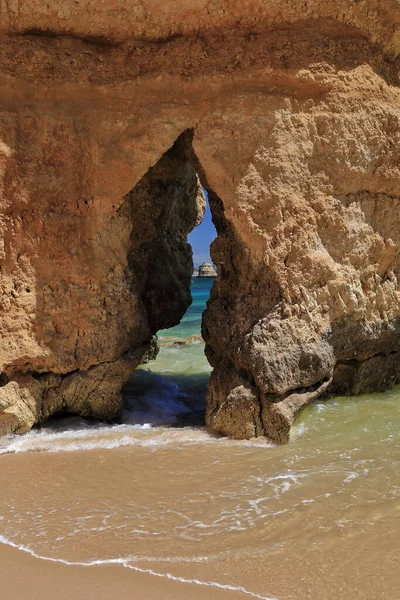 Arco Roca Natural Tallado Acantilado Que Separa Las Dos Secciones — Foto de Stock