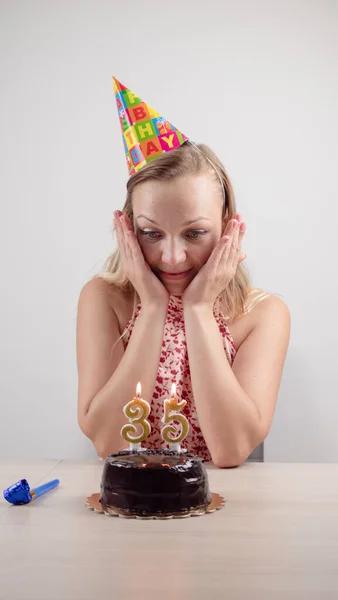Holidays Celebrations Sad Cute Girl Celebrating Her Birthday Alone Holding — Stockfoto