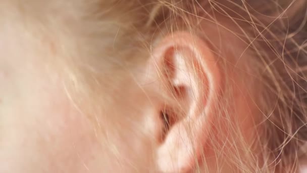 Woman Puts Her Hair Her Ear Close Side View — Stok video