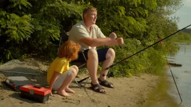 Cuidar Afetuoso Atraente Pescador Pai Ensino Adorável Vermelho Cabeludo Escola — Vídeo de Stock
