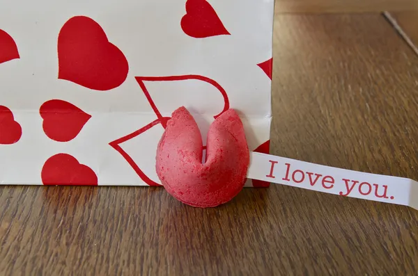 Galleta Valentine Fortune diciendo Te amo Imágenes De Stock Sin Royalties Gratis