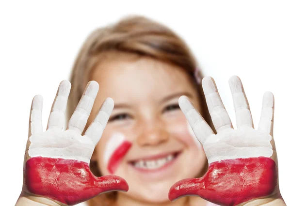 塗られた手で幸せな女の子のファンし、ポーランドの旗 — ストック写真