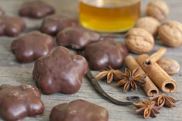Μελόψωμο cookies μάγισσα σοκολάτα και μπαχαρικά — Φωτογραφία Αρχείου
