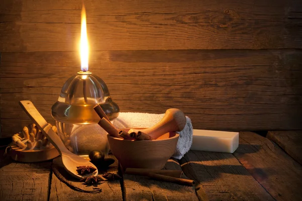 Wellness Aromatherapie Vintage Stillleben im Nachtkonzept — Stockfoto