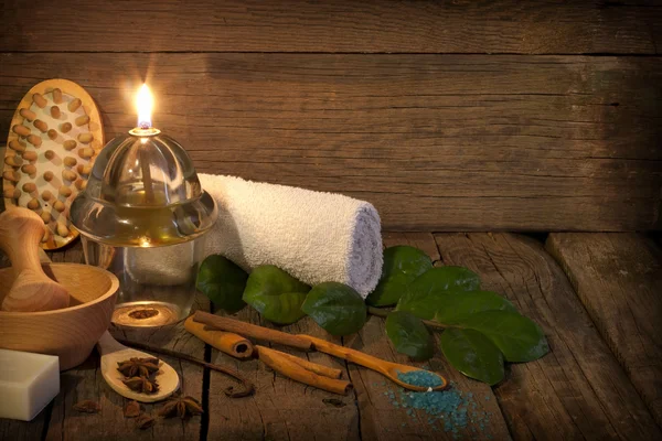 Spa aromaterapi vintage durgun yaşam gece kavram — Stok fotoğraf