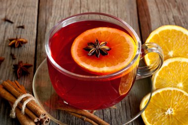 Punch ve baharat üzerine ahşap Komiteler closeup