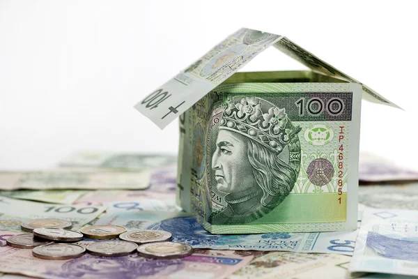 Huis gemaakt? van Pools geld krediet- en bouw concept — Stockfoto