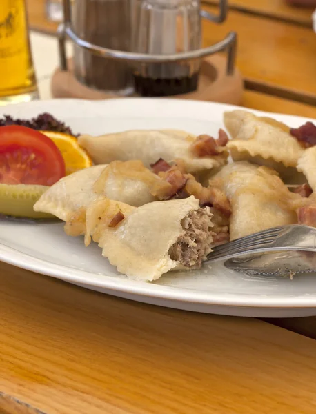 Bolinhos com carne em restaurante comida polonesa tradicional — Fotografia de Stock