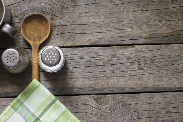 Abstrakte Lebensmittel Hintergrund auf Vintage-Platten mit Holzlöffel — Stockfoto