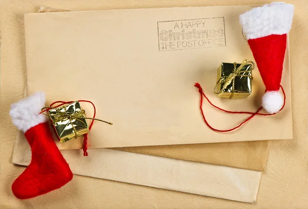 Vintage christmas postcard and envelope — Stock Photo, Image