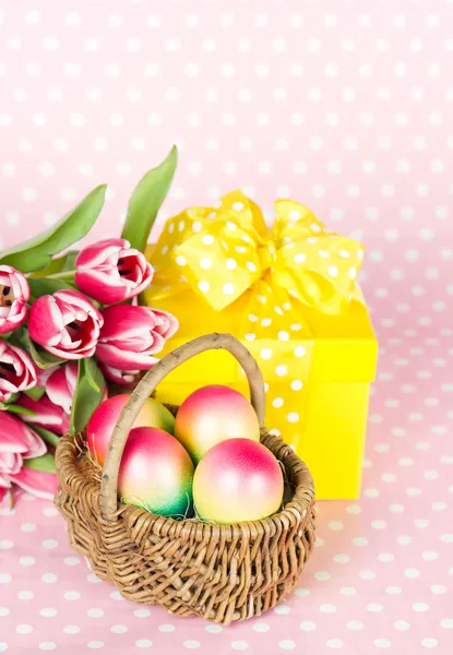 Pink tulips, easter eggs and gift box — Stock Photo, Image