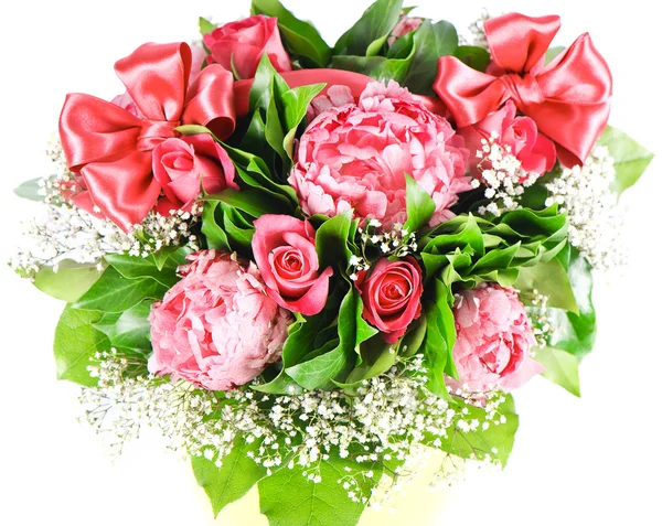 Bouquet de fleurs colorées avec ruban. pivoines et roses — Photo