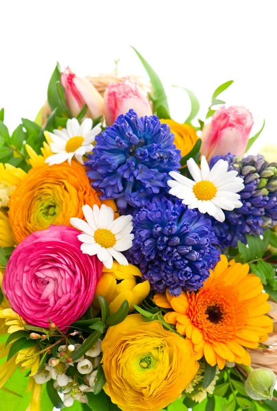 Schöner Strauß bunter Frühlingsblumen — Stockfoto