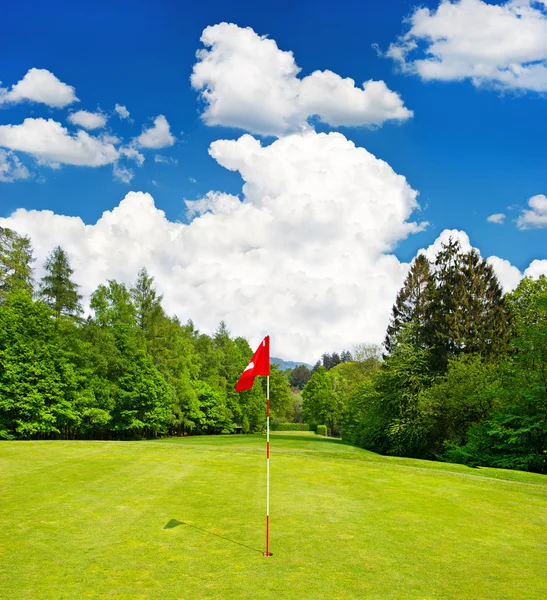 Campo da golf. paesaggio europeo — Foto Stock