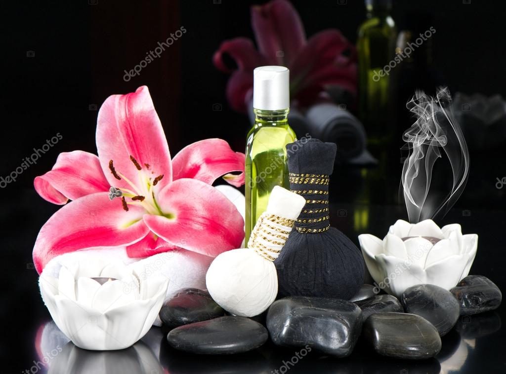 Thai oil massage accessories. spa and wellness concept — Stock Photo © LiliGraphie 13617348