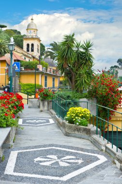 portofino Köyü sokakta. Liguria, İtalyan Rivierası