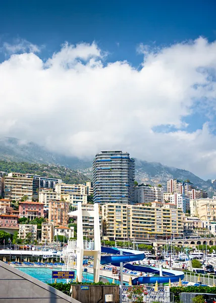 Vista de Mónaco con la famosa piscina — Foto de Stock