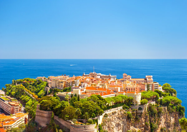Panoramic view of Monaco with Prince 's Palace
