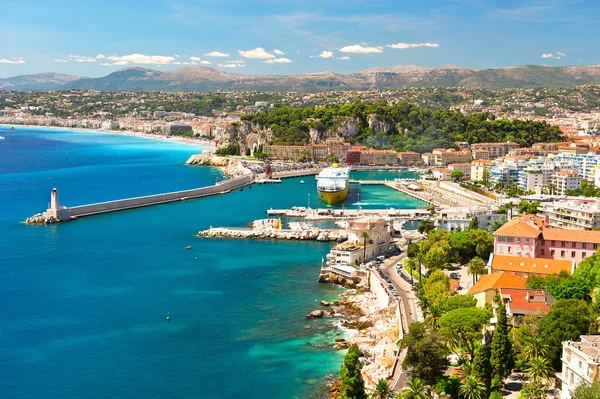 Vista de Niza, resort mediterráneo — Foto de Stock