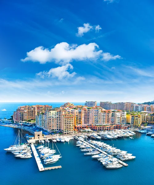 Panoramisch uitzicht van marina in monaco — Stockfoto