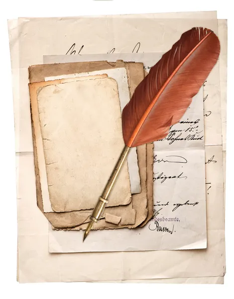 Pile of old papers with vintage feather pen — Stock Photo, Image