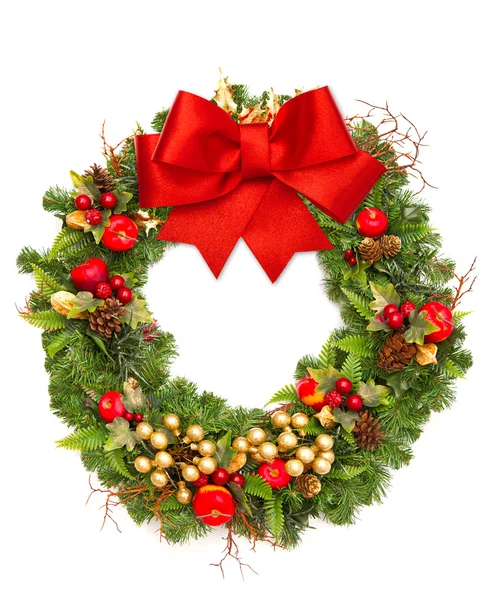 Grinalda de Natal com fita vermelha e decoração dourada — Fotografia de Stock