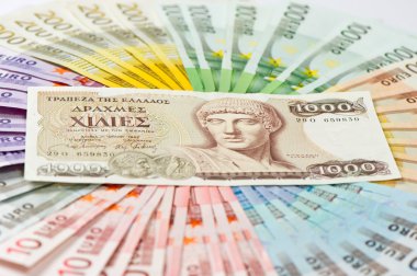 Notlar, eski Yunan Drahmisi ve euro nakit. Euro krizi kavramı