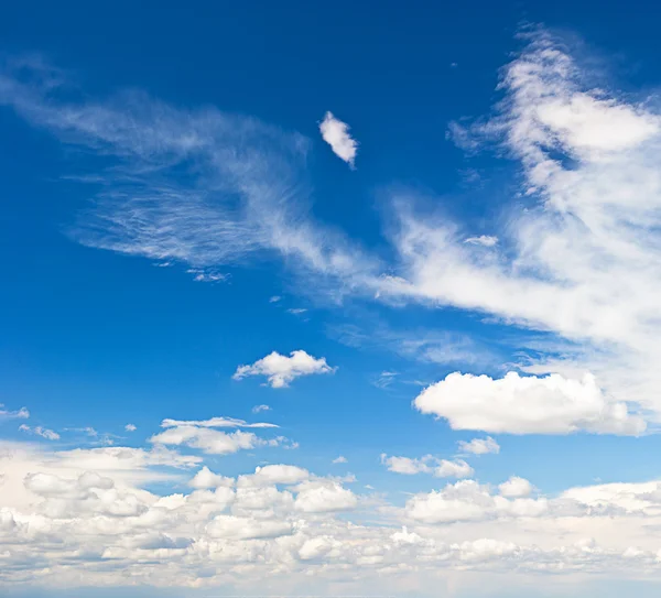 Cielo blu perfetto — Foto Stock