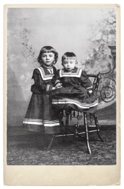 Vintage retrato nostálgico de dos niños