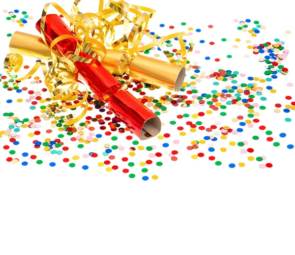 Kleurrijke confetti, gouden streamer en partij cracker — Stockfoto