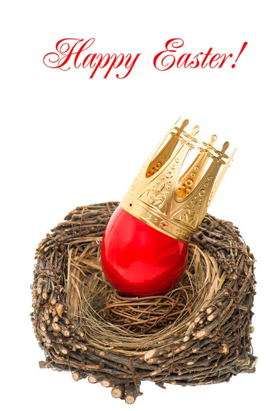 Rotes Osterei mit goldener Kronenverzierung — Stockfoto