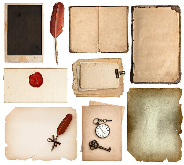 Страницы старинных книг, открытки, кусочки, изолированные на белом
