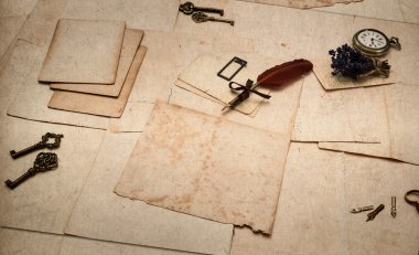 Vintage aksesuarları, antika tükenmez kalem, eski kartlar