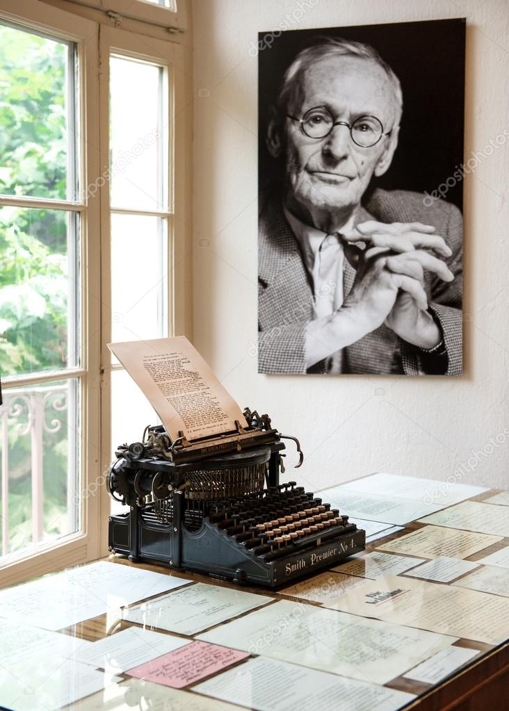 Portrait and original typewriter in Herman Hesse museum