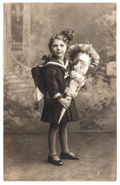 bir birinci sınıf öğrencisi liseli kız okul ile Vintage sepya portresi